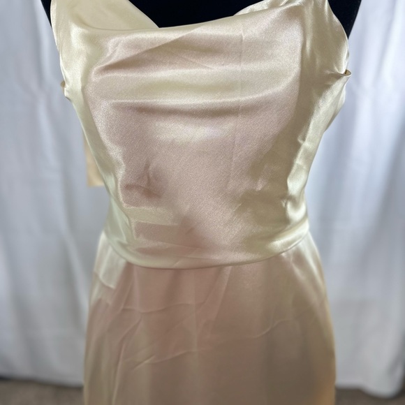 Sheath Bridesmaid Dress V Neck Spaghetti Strap Size 8 - Picture 8 of 11